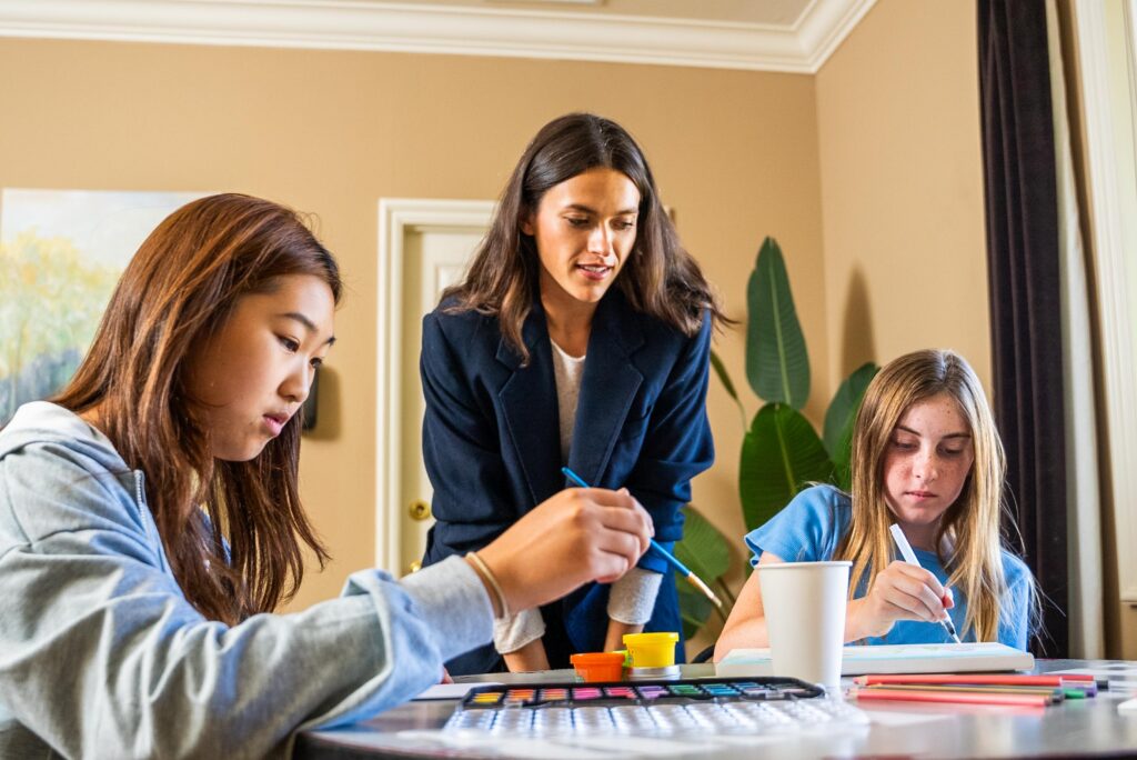 teens during art therapy class